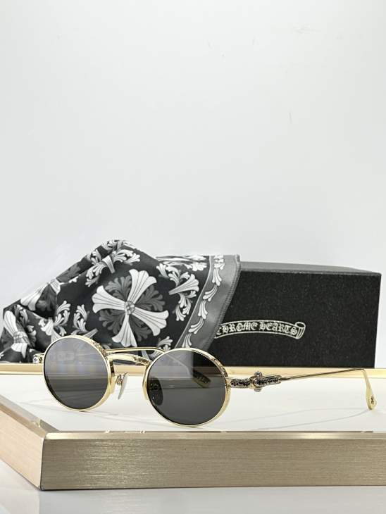 Picture of Chrome Hearts Sunglasses _SKUfw73427995fw
